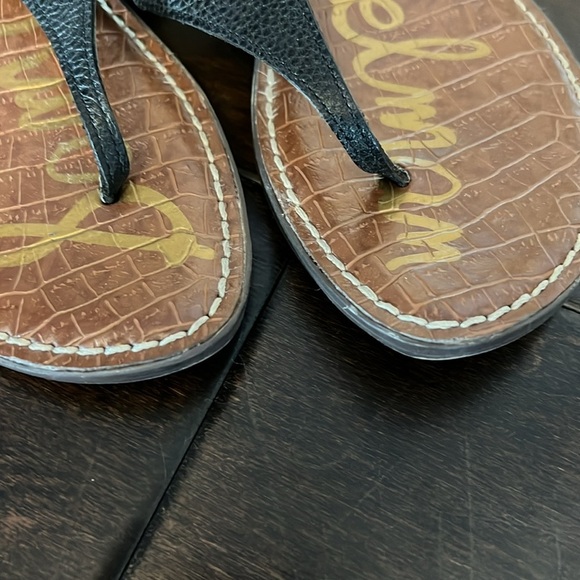 Sam Edelman black and gold sandals 9 - Picture 3 of 13